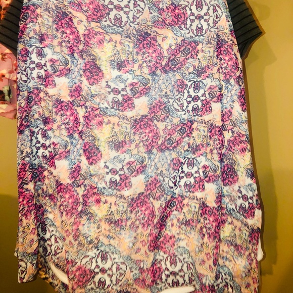 Large - Picture 3 of 4